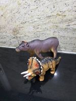 Dino und Flusspferd