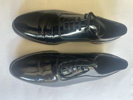 Lackschuhe von Suitsupply
