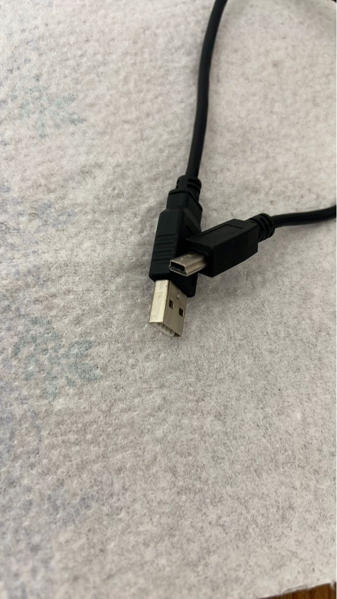 Kabel: USB zu Mini-USB Kabel, gebraucht, Top Zustand, Schwarz – Gebraucht aus Matzingen von D.MM