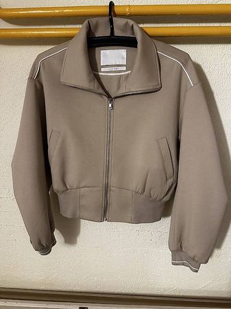Jacke und Pullover Grösse S+M