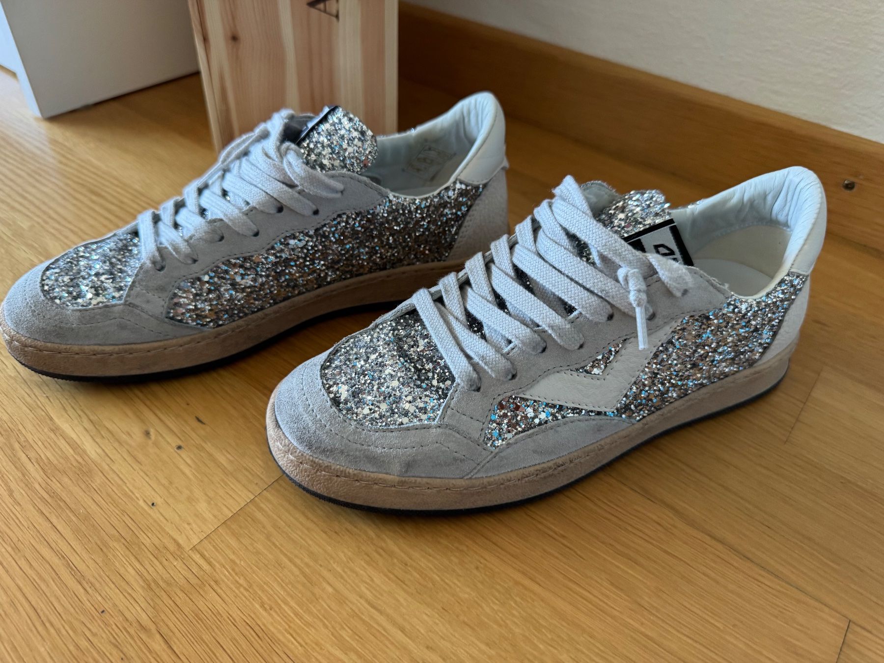 Scarpe da donna: 4B12 sneakers silber / weiss – Nuovo (secondo la descrizione) da Oberengstringen venduto da YogiM86 1