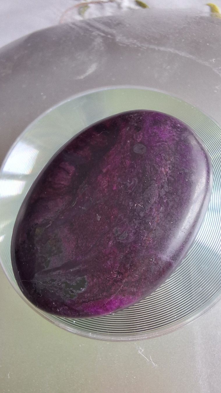 Pietre preziose: Schöner Sugilith 18g, Handschmeichler – Usato da Zürich venduto da anna3929 5