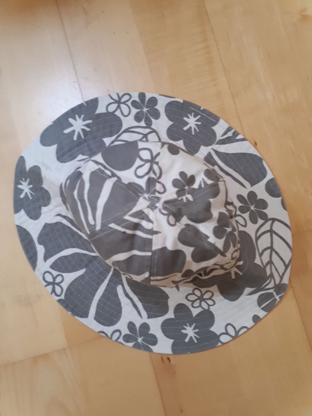 H&M Copricapi, berretti & cappellini: Sommer Hut H&M – Usato da Weiningen ZH venduto da Annakatharina
