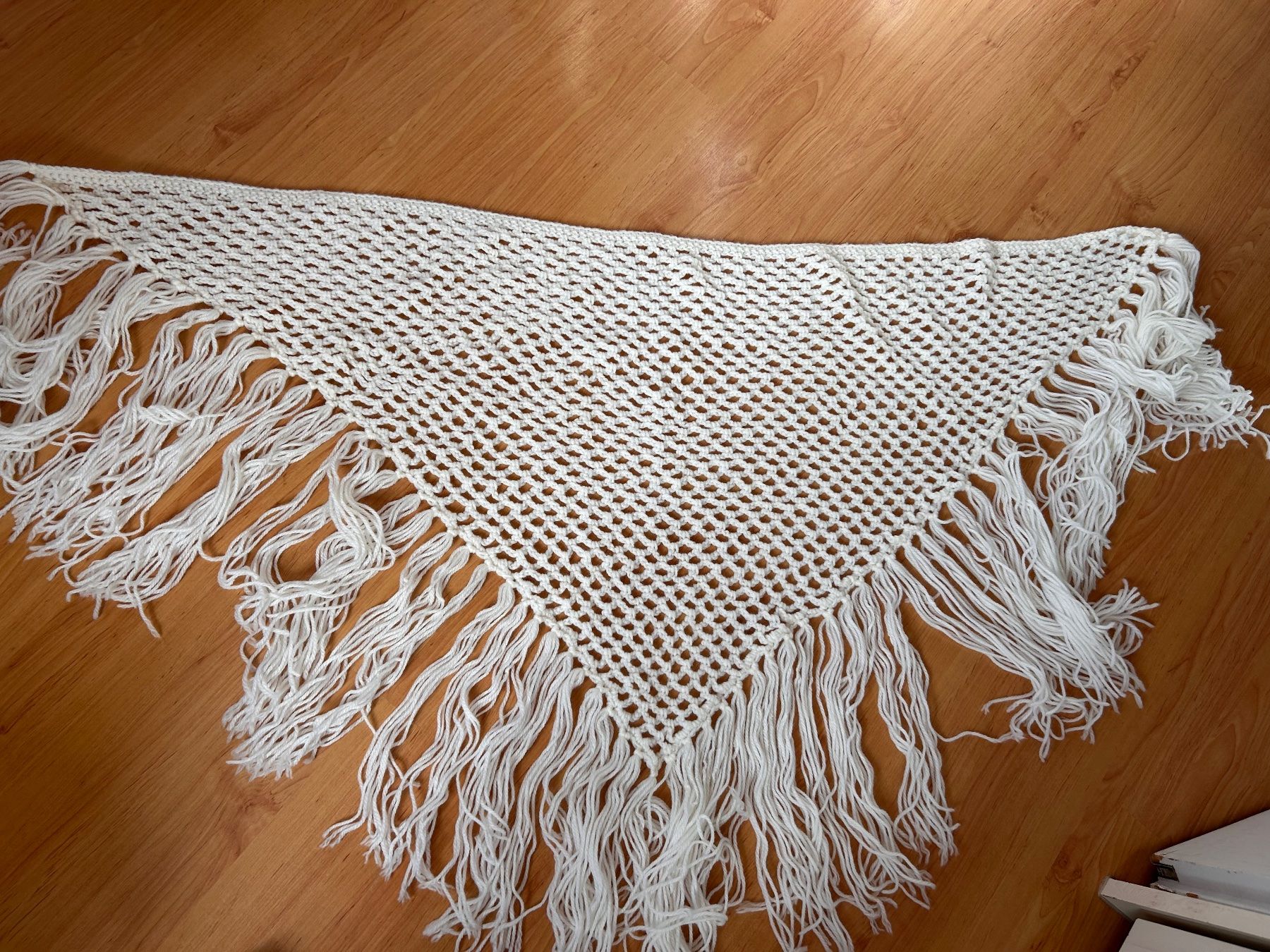 Foulard & Sciarpe: Stola/Schal weiss – Usato da Gutenswil venduto da walker60