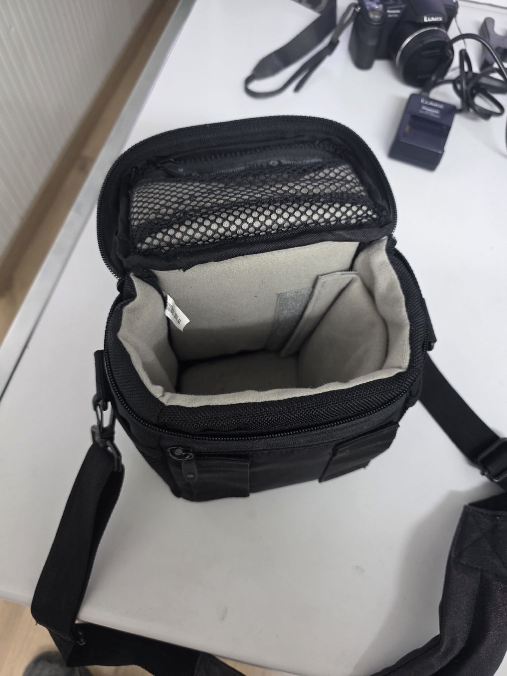 Panasonic Fotocamera: Panasonic DMC-FZ18 – Nuovo (secondo la descrizione) da spiez venduto da kernen82 5
