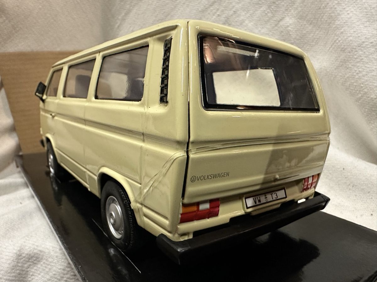 Volkswagen Modellini d'auto: Vw bus t3 type2 Oldtimer Classic volkswagen  – Nuovo (secondo la descrizione) da Reinach AG venduto da rares75 2