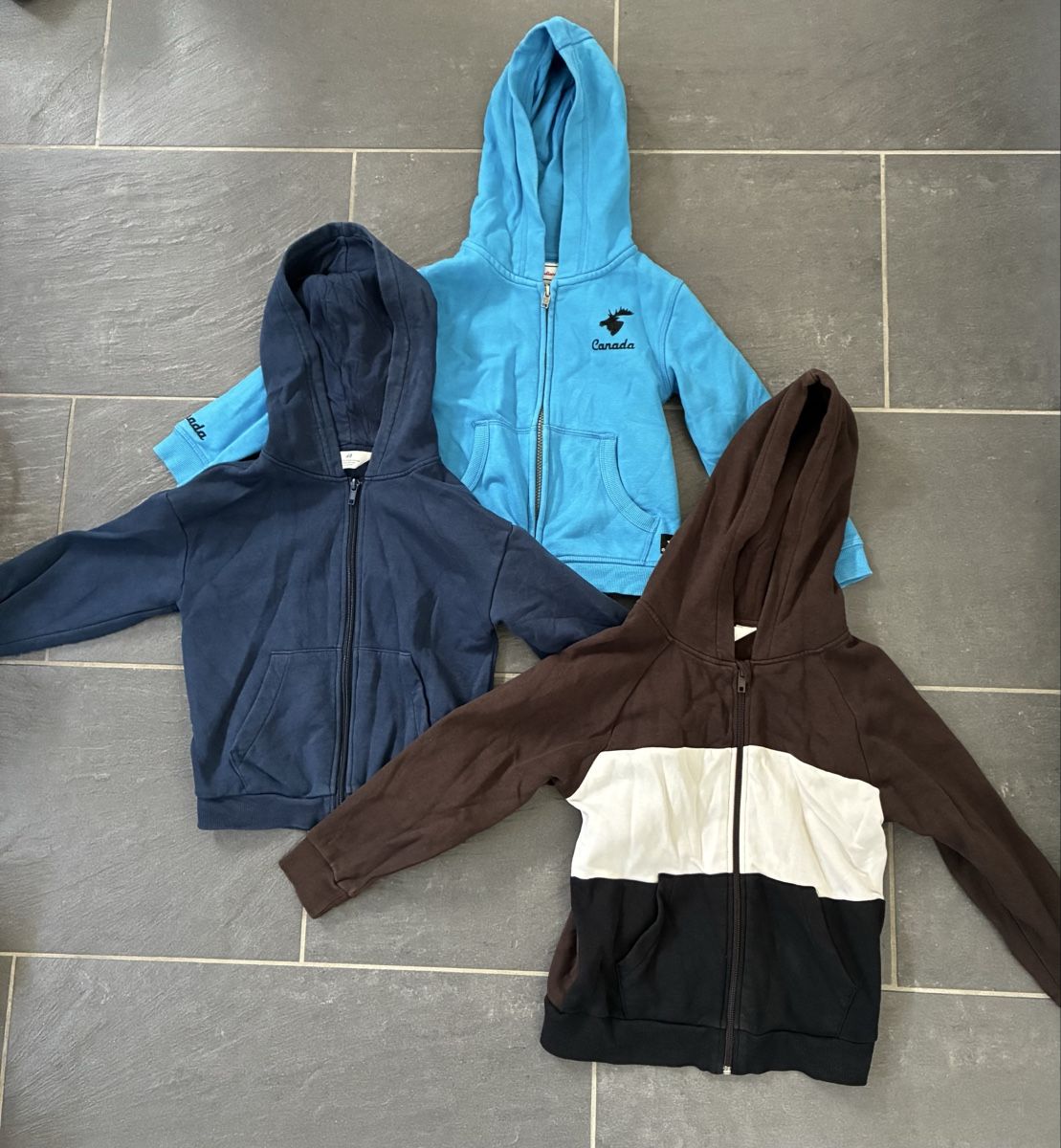 Giacche & Cappotti: Kinderjäckli Gr. 110/116 – Usato da Algetshausen venduto da Carrhard