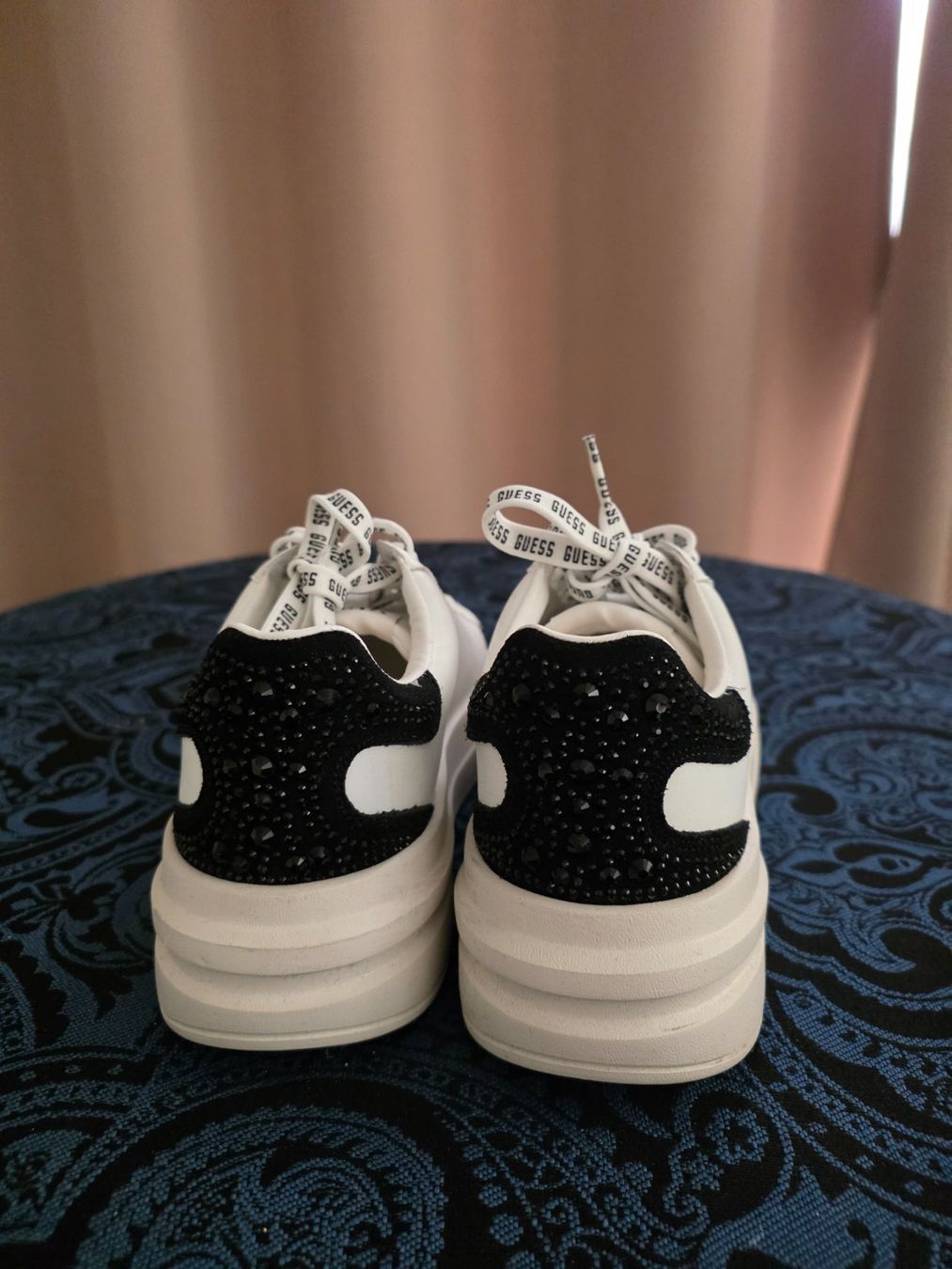 Guess Scarpe da donna: GUESS Sneaker – Usato da Langenthal venduto da tranl 1