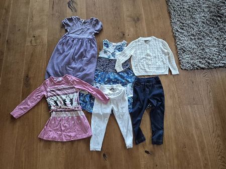 Kleiderpaket Mädchen Grösse 104/110