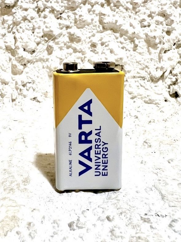 Varta Caricatori & Batterie: 9 pcs - VARTA Energy 9V E-Block – Nuovo e nell'imballaggio originale da Chevenez venduto da ric_v6s7 4