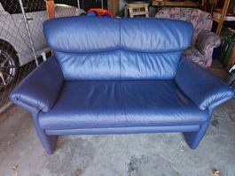 Blaue Leder Couch, Zweisitzer - Top Zustand!