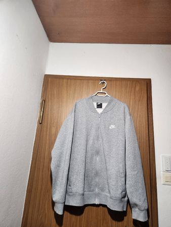 Veste zippée Nike grise modèle homme taille XL 