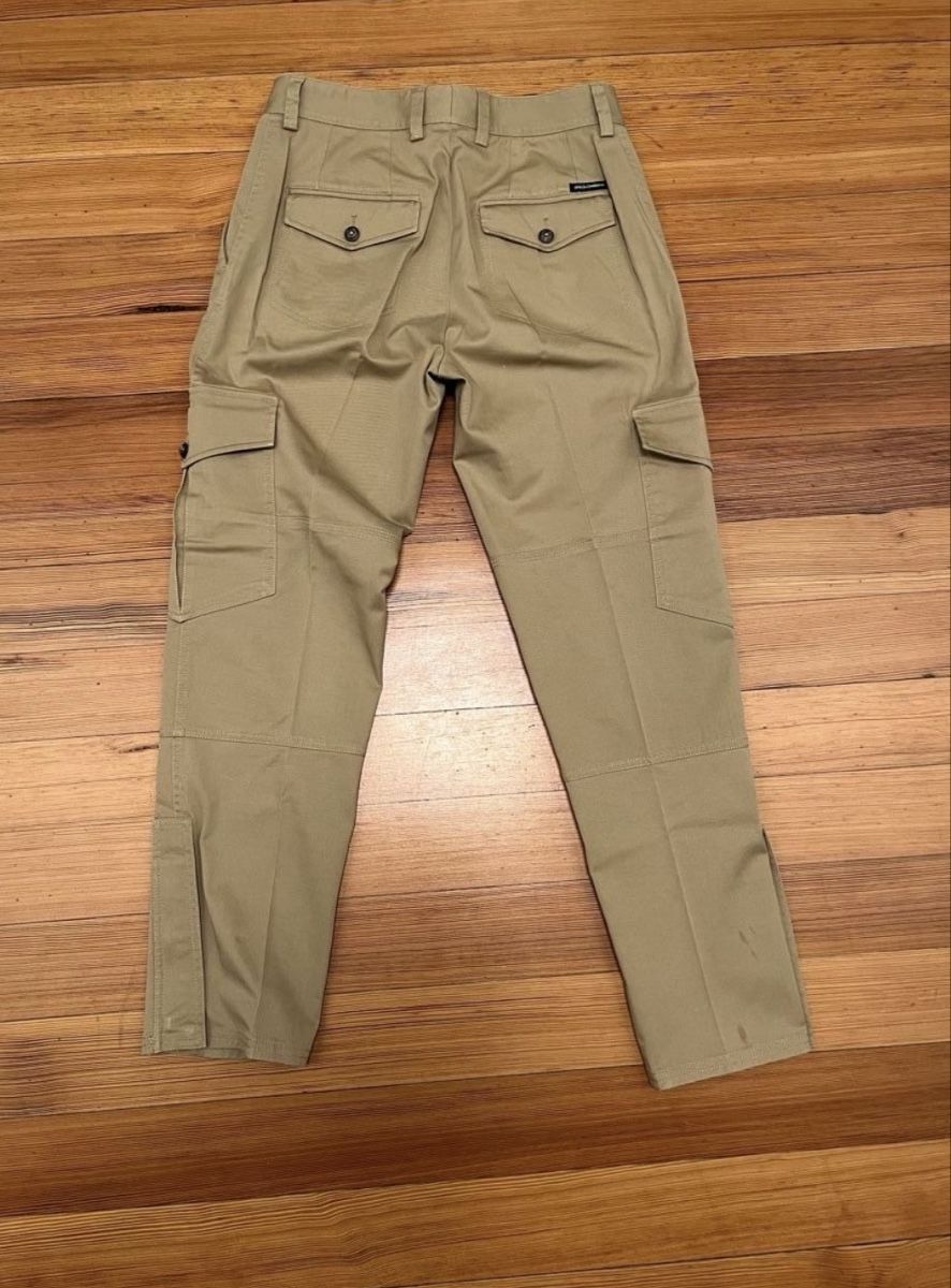 Dolce & Gabbana Pantaloni: Dolce & Gabbana Cargo Hose Beige  – Usato da St.Gallen venduto da Inasp_ 2