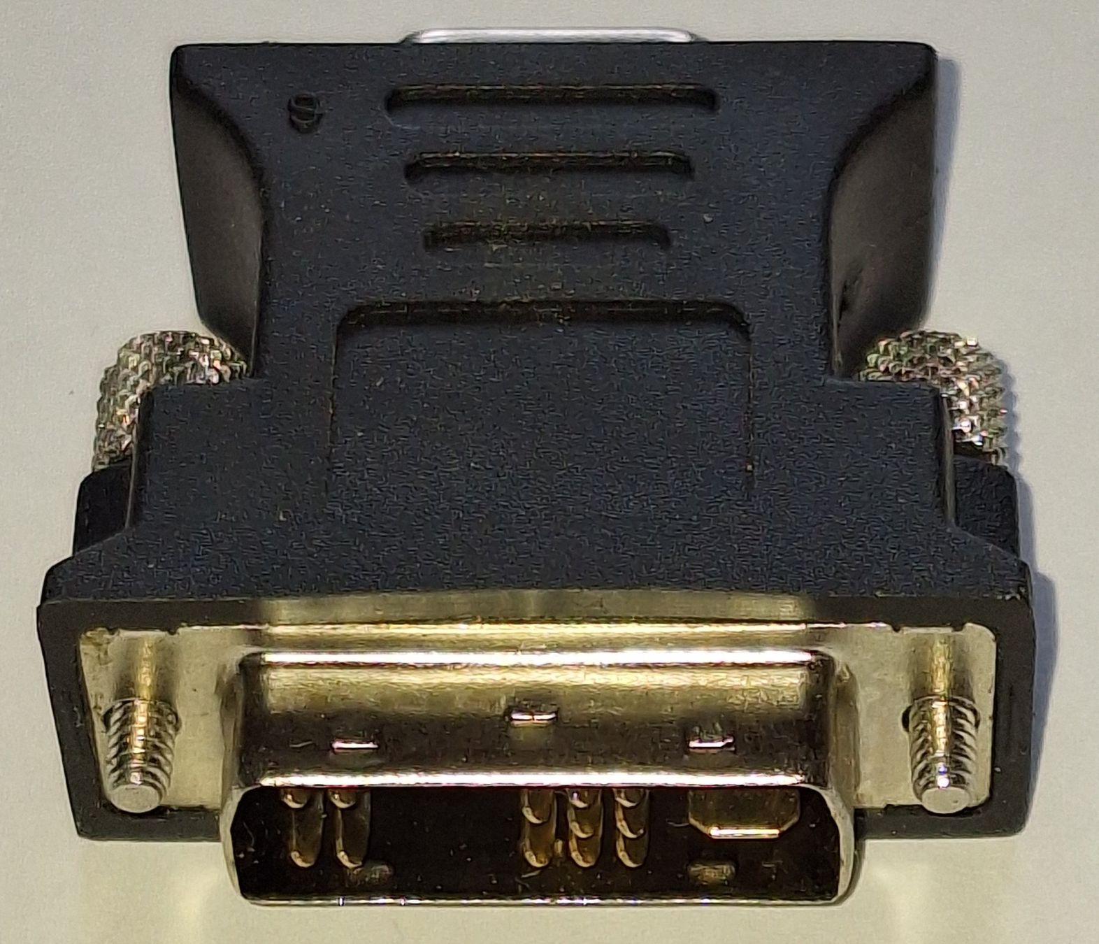 Laufwerke & Adapter: DVI (M) - VGA (W) Adapter – Gebraucht aus Sevelen von rwi_k7mr