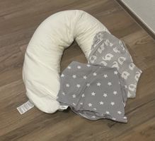 Stillkissen Theraline mit zwei Bezügen, sehr guter Zustand!