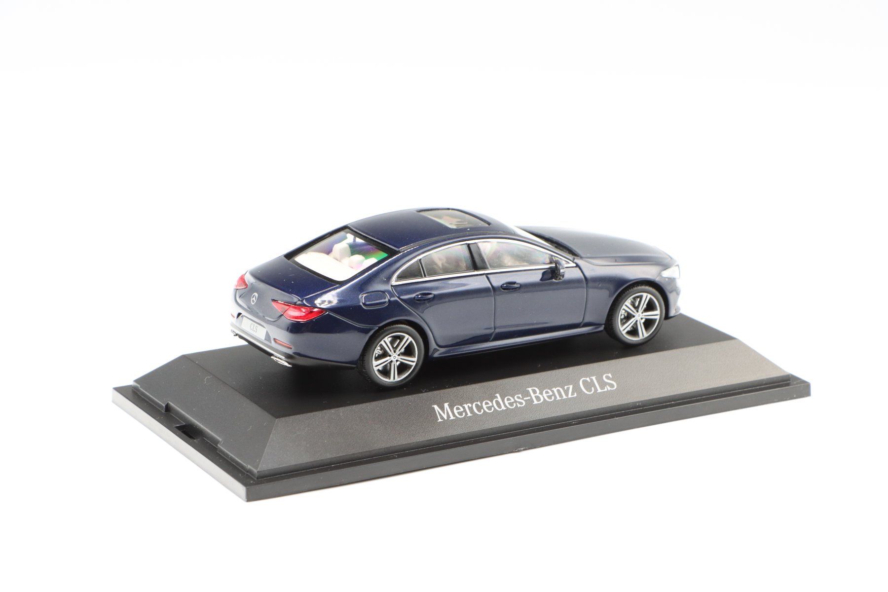 Mercedes-Benz Modellini d'auto: Mercedes CLS 2018 1:43 Norev – Nuovo e nell'imballaggio originale da Bühl b.Aarberg venduto da modelldiecast 8