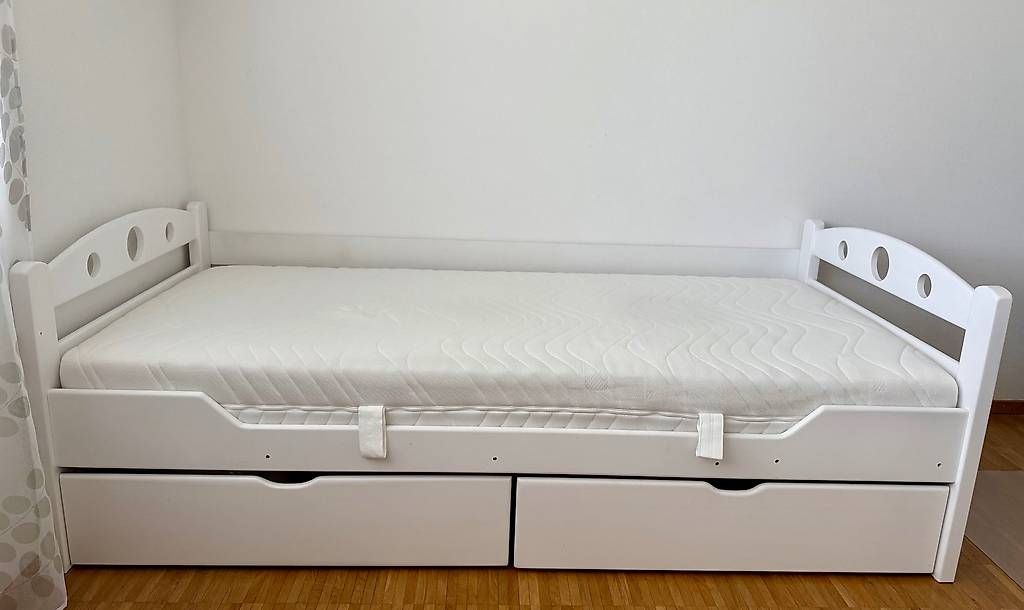 Betten: (Hoch)Bett inkl. Matratze – Gebraucht aus Zürich von eli_2qff