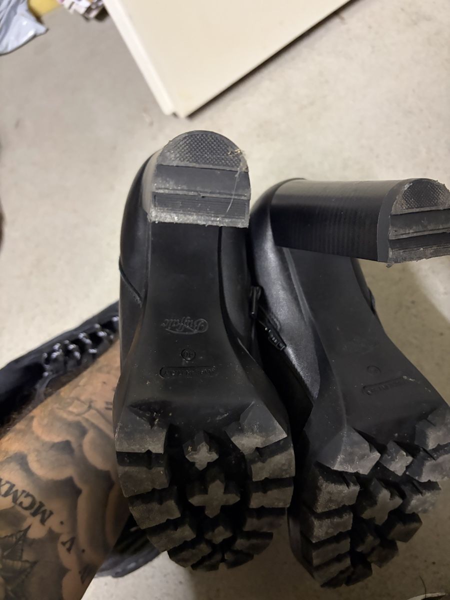 Damenschuhe: Schuhe Gr.40 – Gebraucht aus Grenchen von lyn_8w2w 1