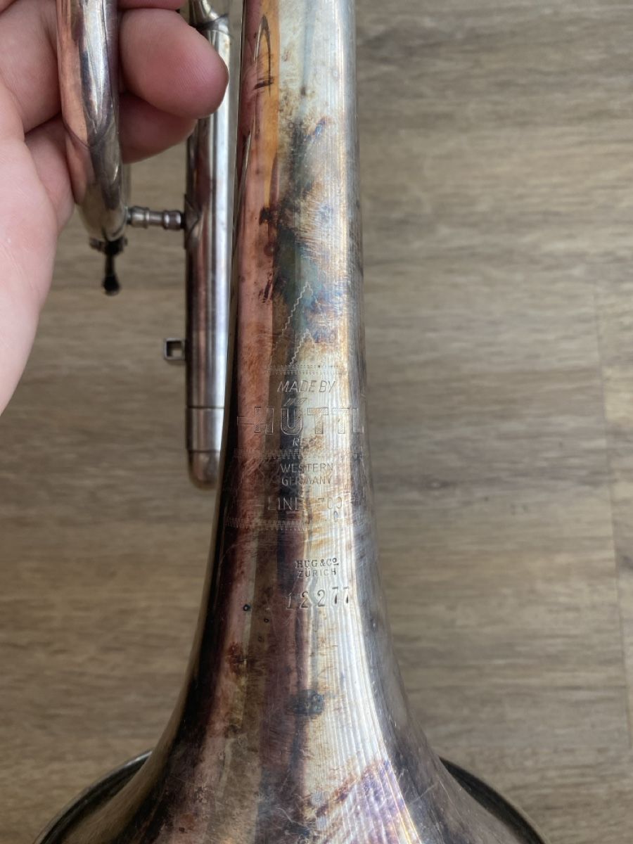Strumenti musicali: Trompete von Hüttl mit Koffer – Usato da Grosswangen venduto da Yafuda 3