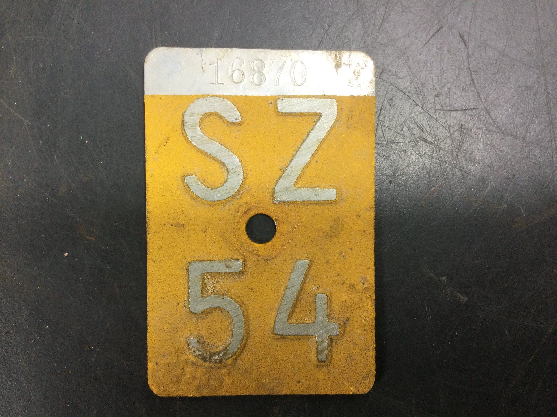 Insegne: Antike Velo oder Fahrradnummer Schwyz 1954 – Usato da Wangen SZ venduto da kuriosum12 1