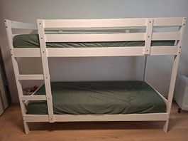 Kinder Doppelstock Bett von Ikea (wie neu, wenig gebraucht)