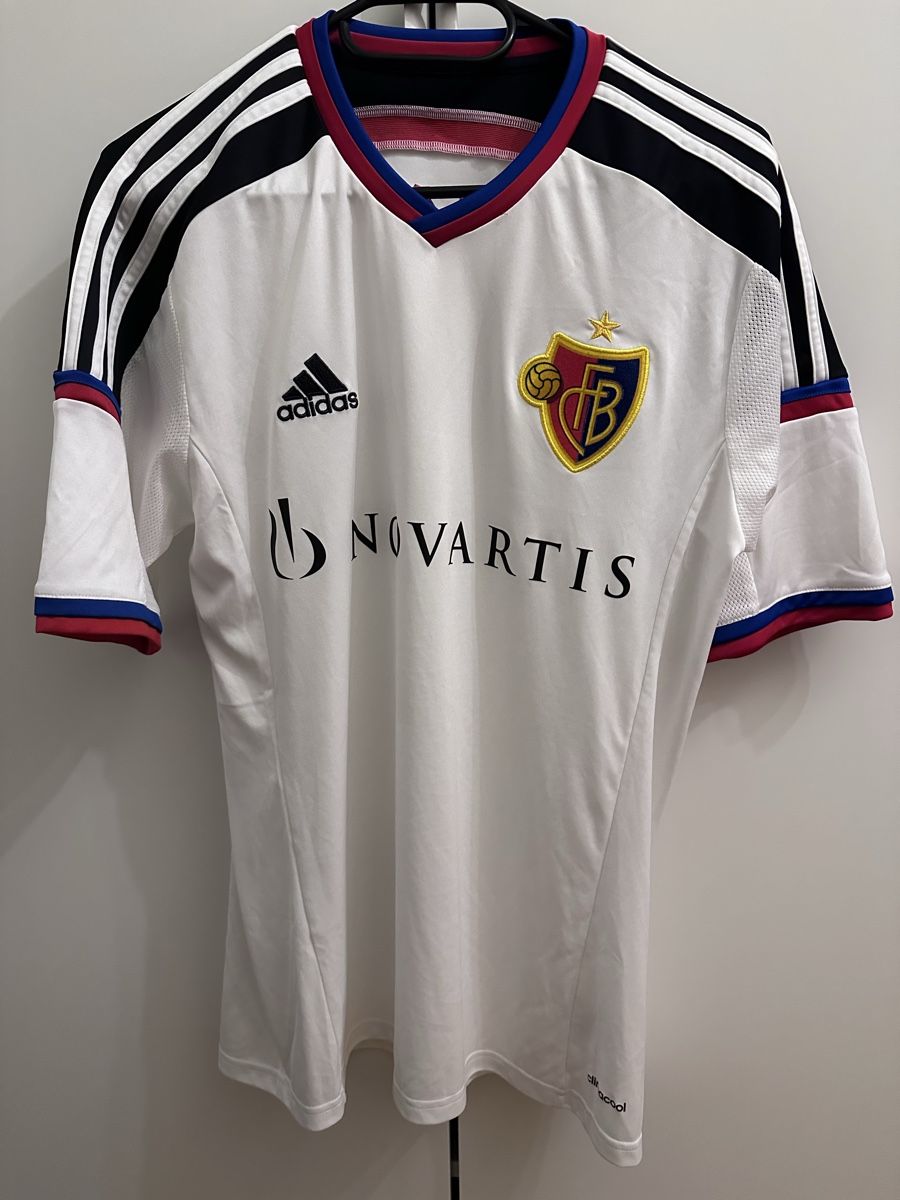 FC Basel Leibchen & Hosen: FC Basel Trikot Grösse M – Gebraucht aus Grellingen von Faebu7