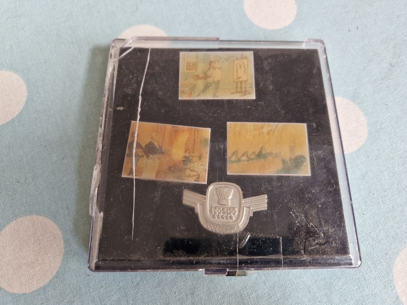 Nestlé Placchette & Badge: Pins Nestle serie limité – Usato da Undervelier venduto da Tufitufi7 1