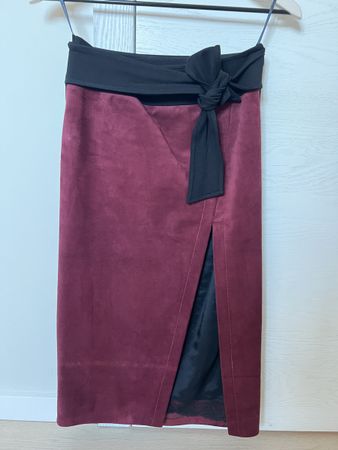 Suede burgundy skirt