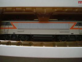 Märklin H0 3325 - Elektrolokomotive SNCF Serie BB 7200 - OVP