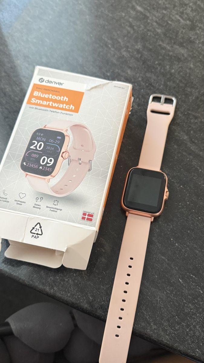 Smartwatch: Smartwatch Denver Bluetooth rosa mit Originalverpackung – Nuovo (secondo la descrizione) da Ueberstorf venduto da man_p2fy