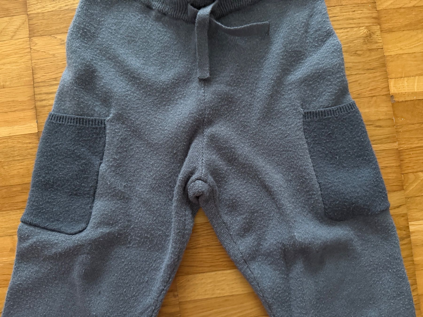 Zara Pantaloni: Zara Stoffhose Gr 104 – Usato da Richterswil venduto da Eunoia85 2
