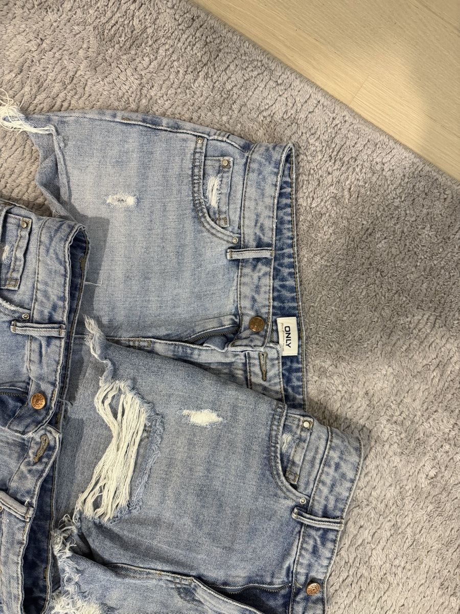 Only Kleiderpakete: 5 shorts Only,Stradivarius,etc.. – Gebraucht aus Vacallo von Vale_1234 3