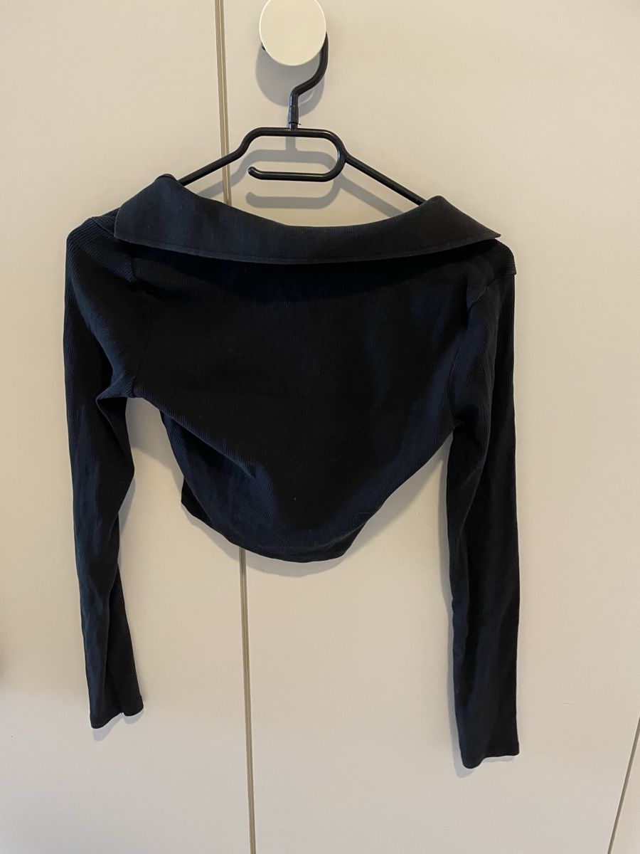Zara Top: Top Zara noir col élégant T.S – Usato da Pully venduto da kaba07 2