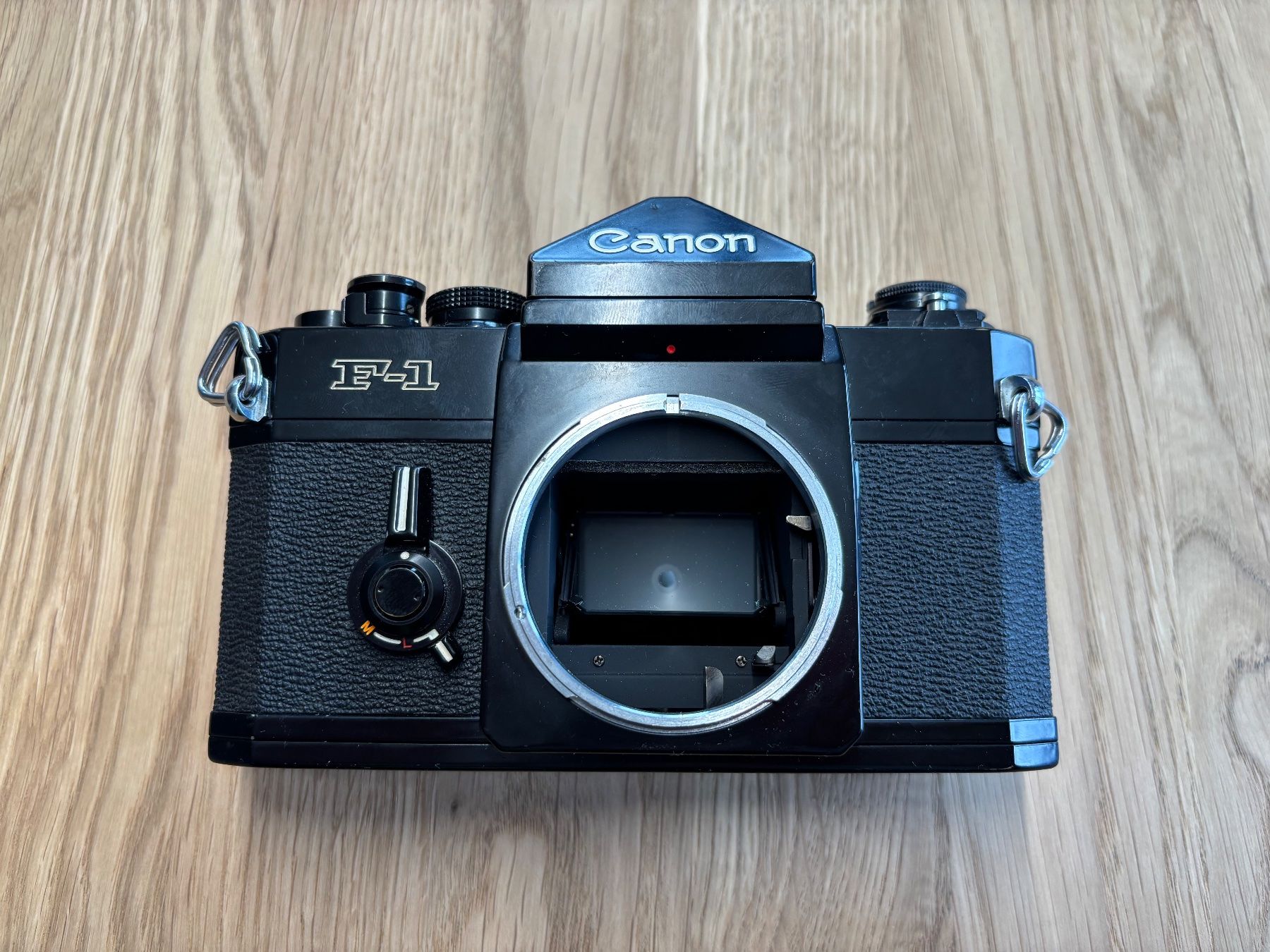 Canon Appareil photo: Canon F-1 – D'occasion à Les Cullayes par  1