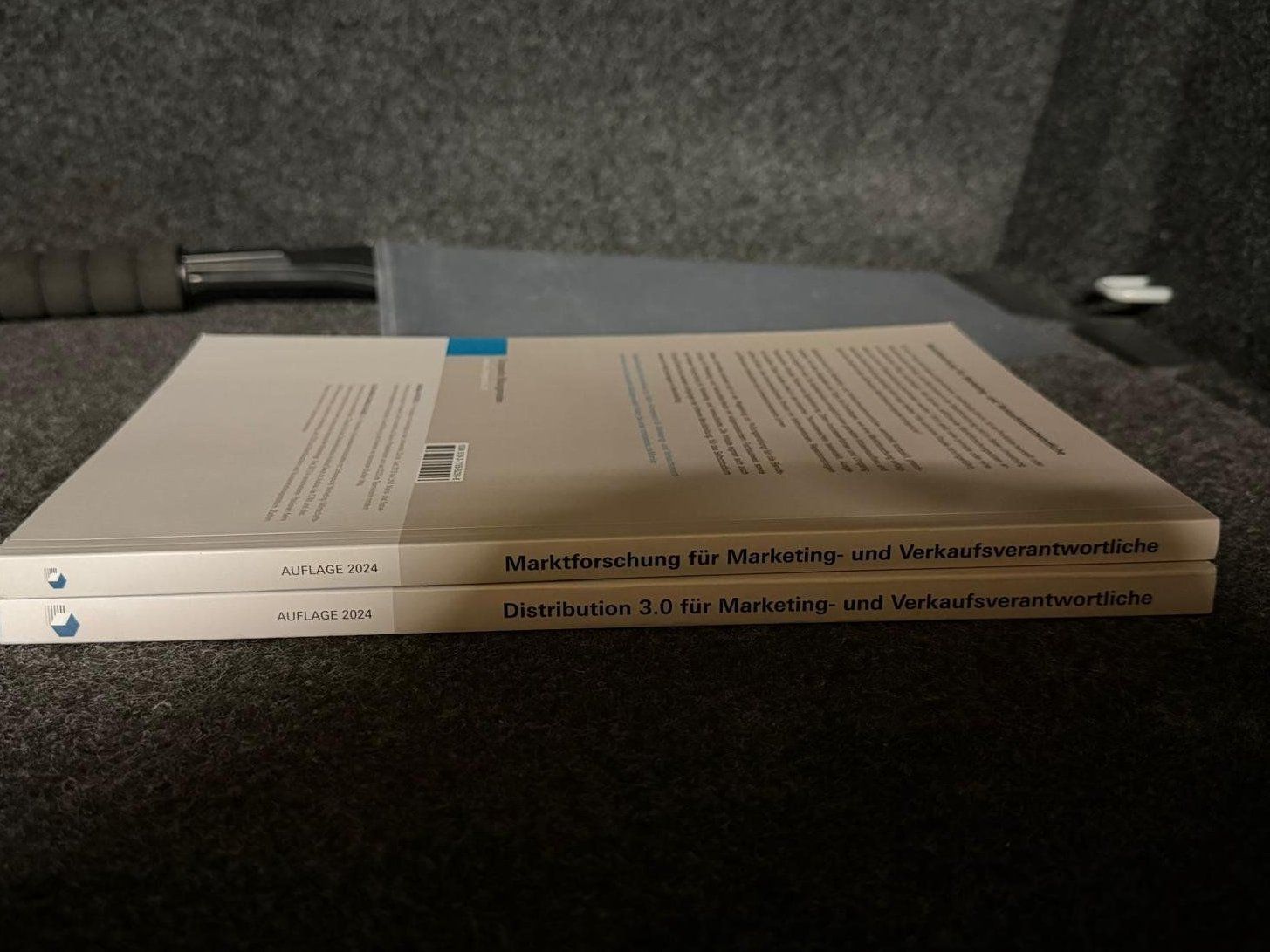 Libri: Marketingfachpersonen | Marktforschung + Distribution 3.0 – Nuovo (secondo la descrizione) da Düdingen venduto da yas_778s 1