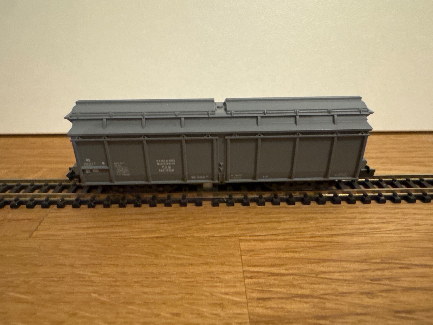 Roco Modellini di ferrovie: Roco Güterwagen – Nuovo (secondo la descrizione) da Schlierbach venduto da Look8