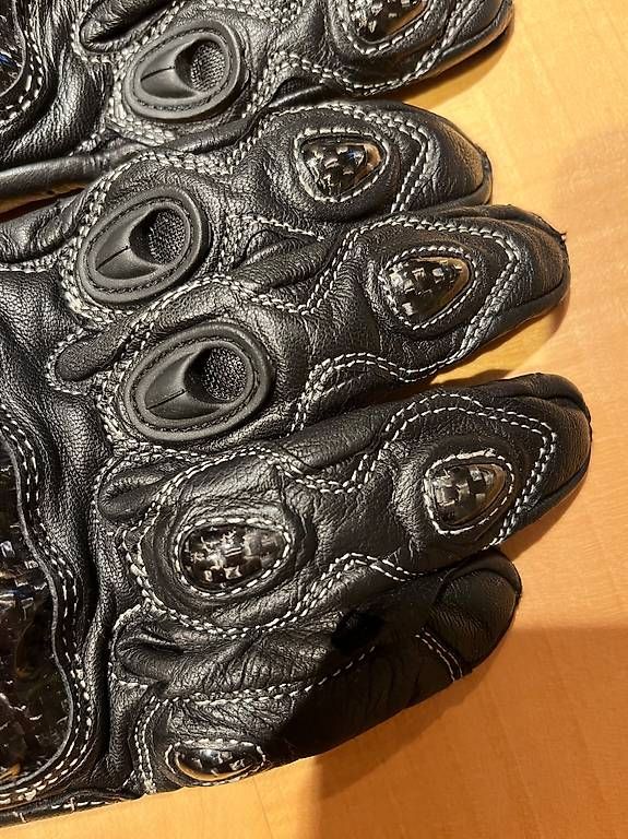Altri accessori da uomo: Töffhandschuhe Beifahrerin  – Usato da Unterterzen venduto da bar_vvm6 2
