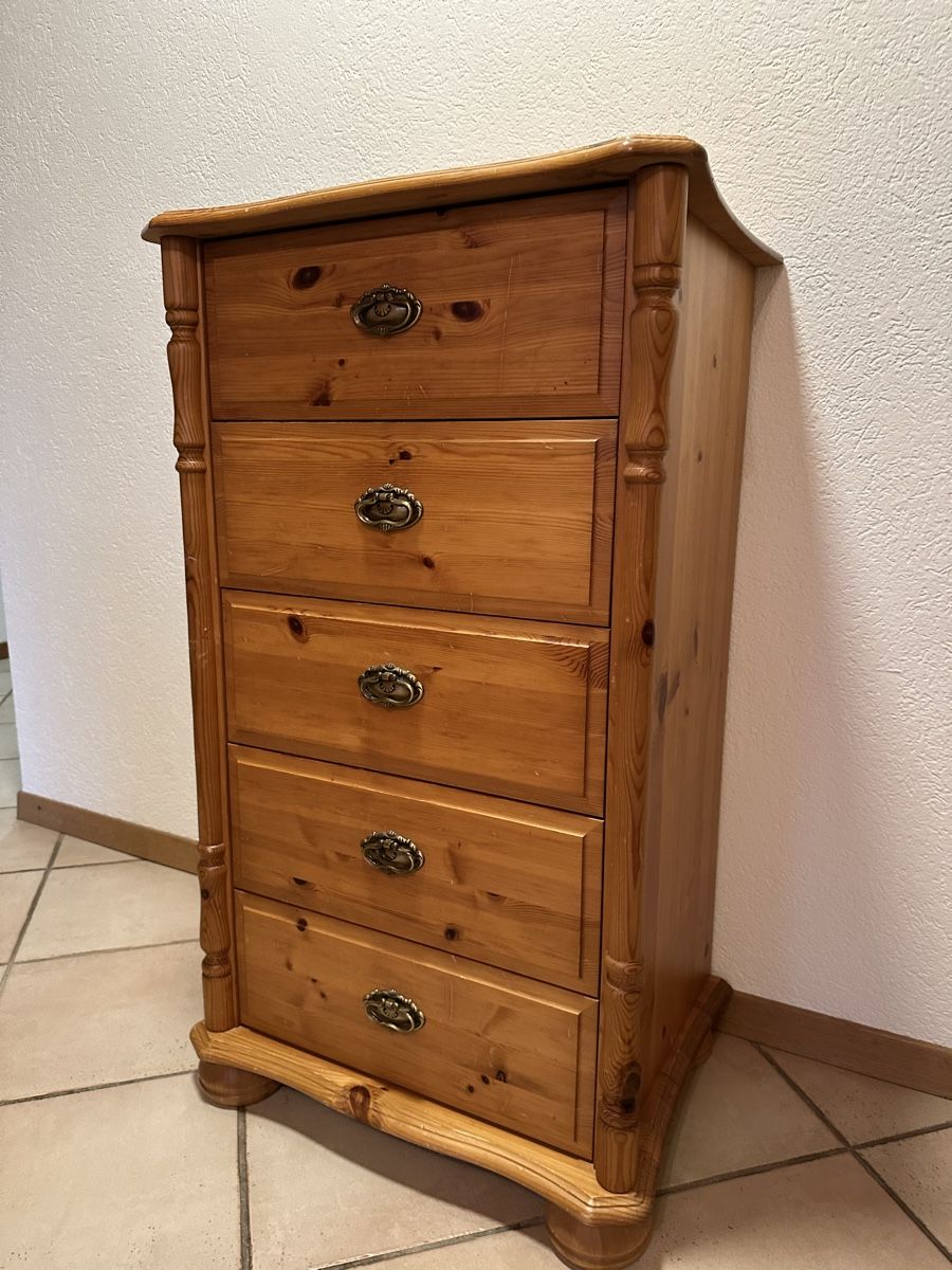 Kommoden: Alte Kommode – Gebraucht aus Kappel SO von