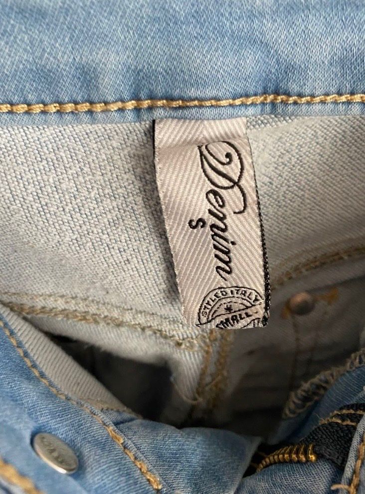 Jeans: Bequeme Jeans – Gebraucht aus Ennenda von mar_kz98 3