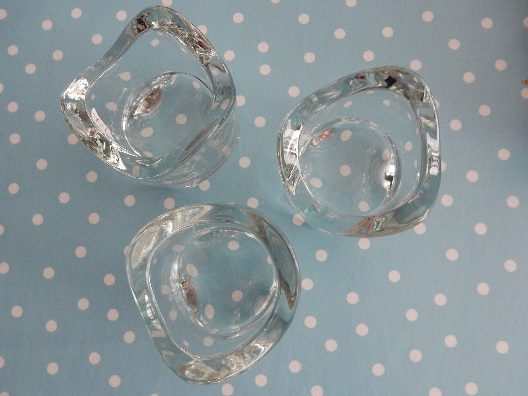 Portacandele: 3er Set: dekorative Teelichthalter aus massivem Glas – Nuovo (secondo la descrizione) da Jona venduto da simongarden 9