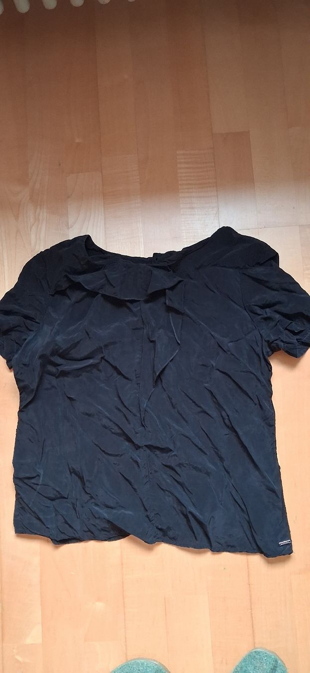 Armani Camicette: Armani Seidenbluse 40 – Usato da Zunzgen venduto da NiBe99