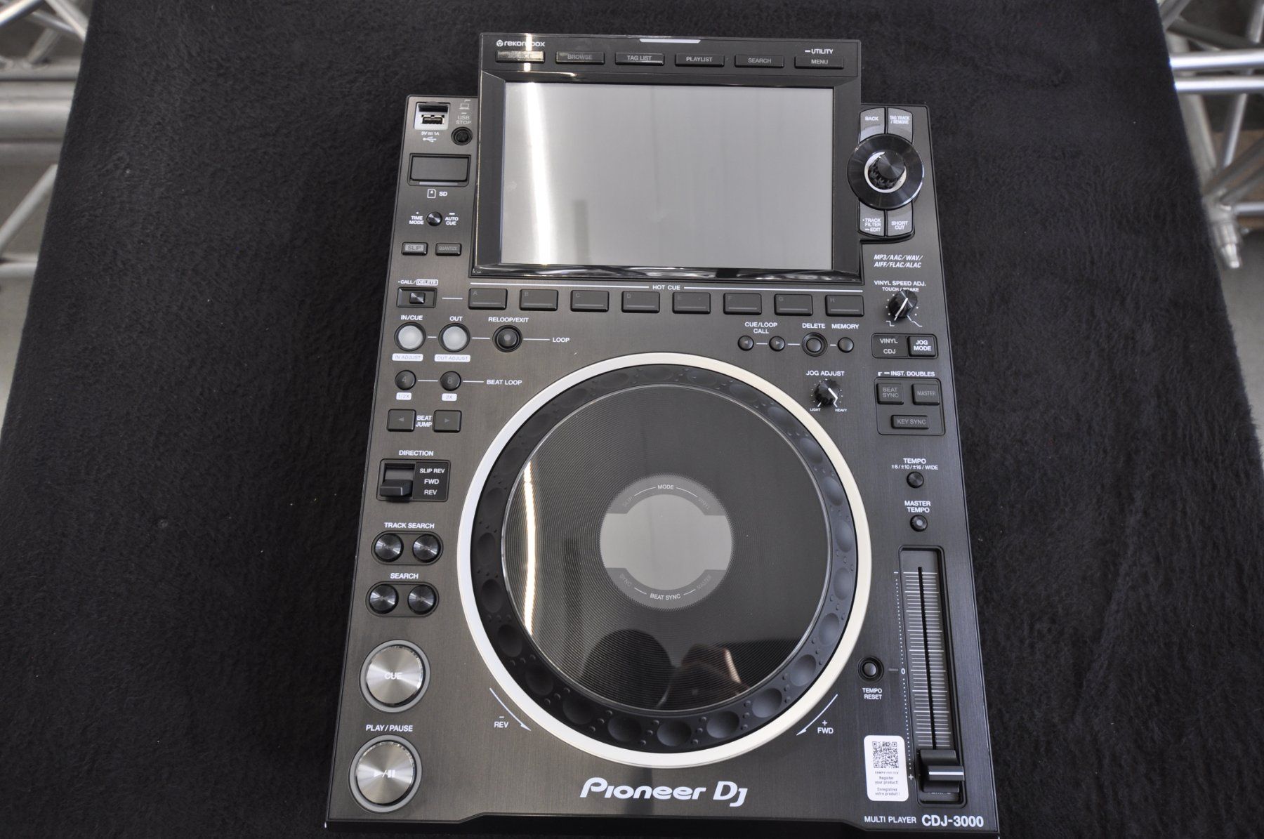 Pioneer Console di mixaggio: Pioneer CDJ 3000 – Usato da Burgdorf venduto da WHITELIGHT3400