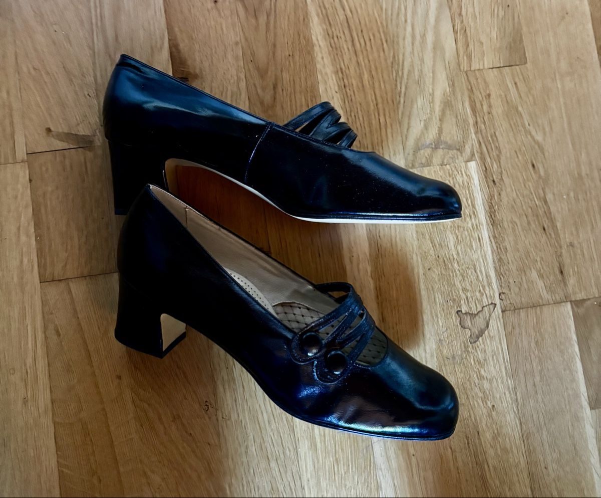 Damenschuhe: Paire de chaussures – Neu und originalverpackt aus Estavayer Le Lac von sico1260 3