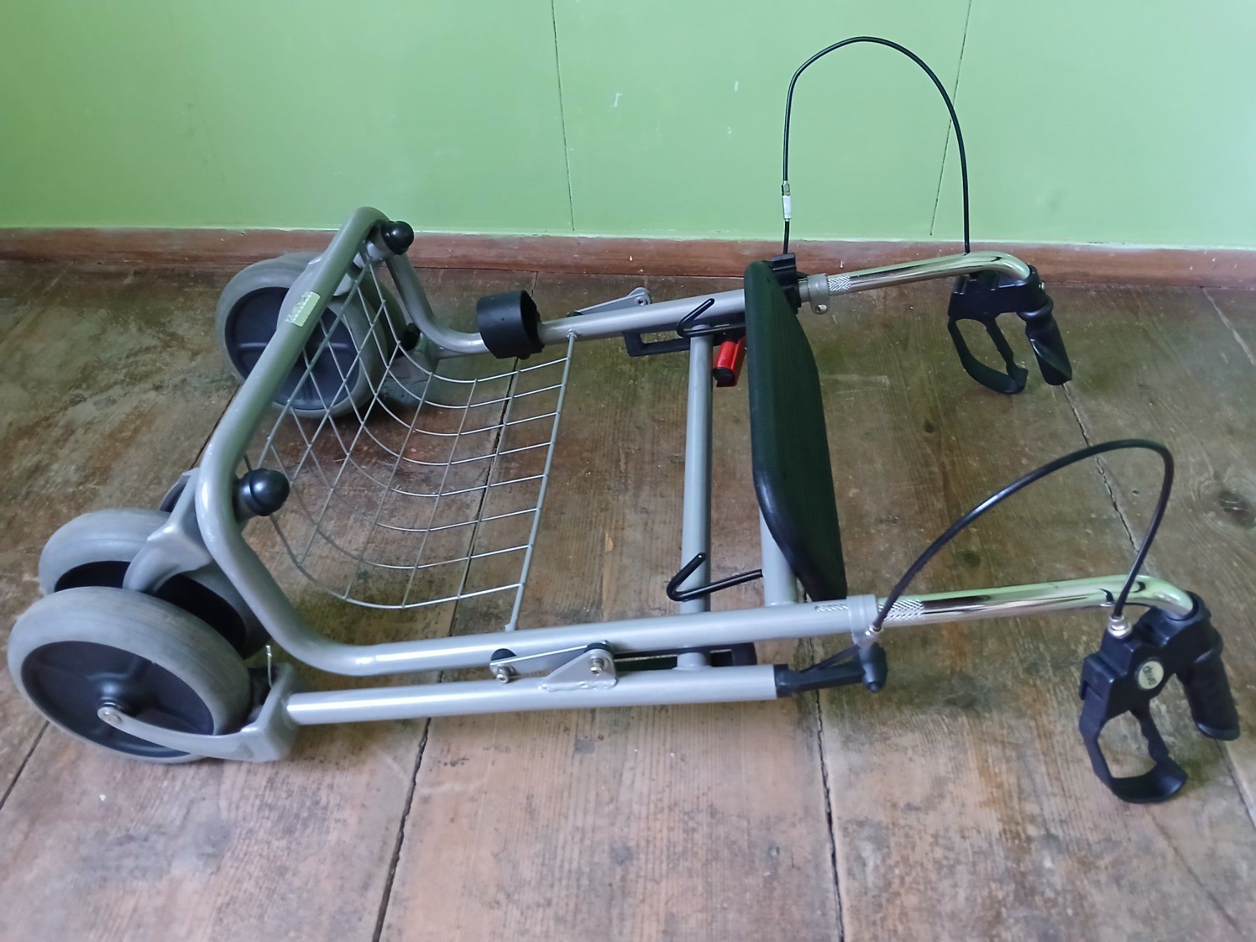 Aides à la marche: Rollator Drive Cristallo - Topzustand – D'occasion à Scherz par dref 2