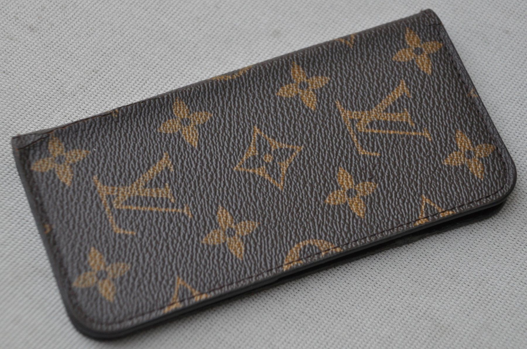 Louis Vuitton Cover & Protezioni schermo: Louis Vuitton  Hülle  / coque - iPhone 7/8 – Usato da Collonges venduto da arashee 1