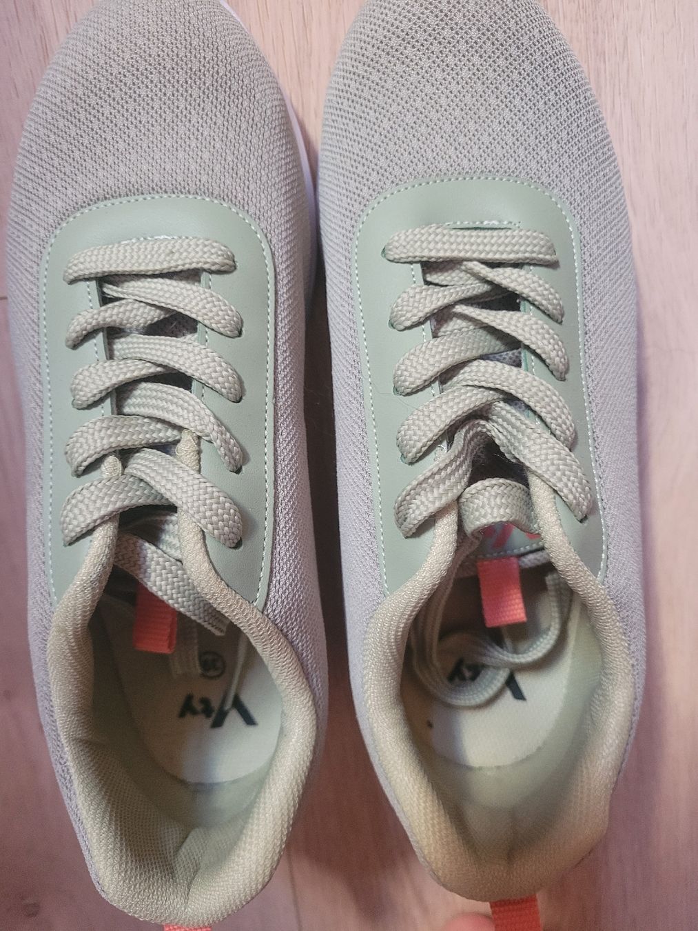 Scarpe da donna: Turnschue – Nuovo (secondo la descrizione) da Aeschiried venduto da Sweetangels 1