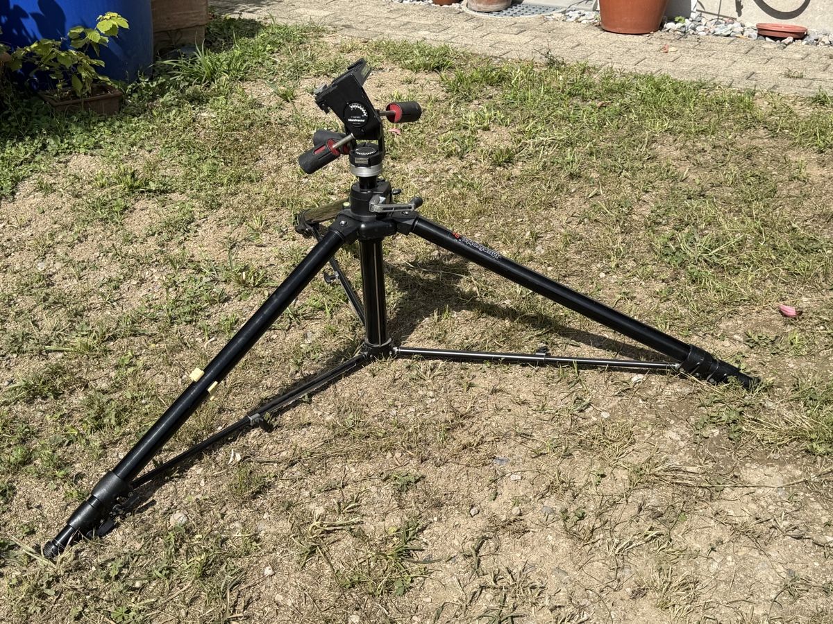 Manfrotto Treppiedi & Teste: Kamerastativ Manfrotto – Usato da Zürich venduto da Muck74 1