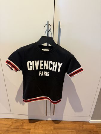 Givenchy T-Shirt schwarz Grösse 12 top Zustand