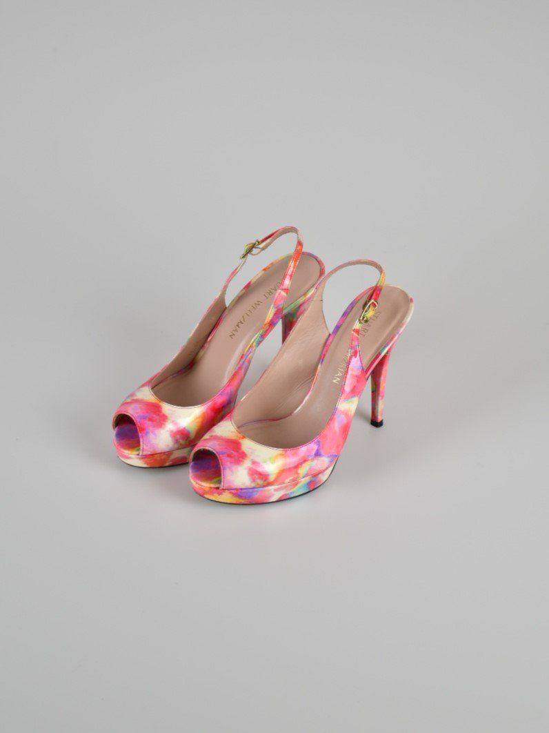 Stuart Weitzman Scarpe da donna: Stuart Weitzman Pumps Gr.38 1/2 – Usato da Nürensdorf venduto da 2ND_STORY