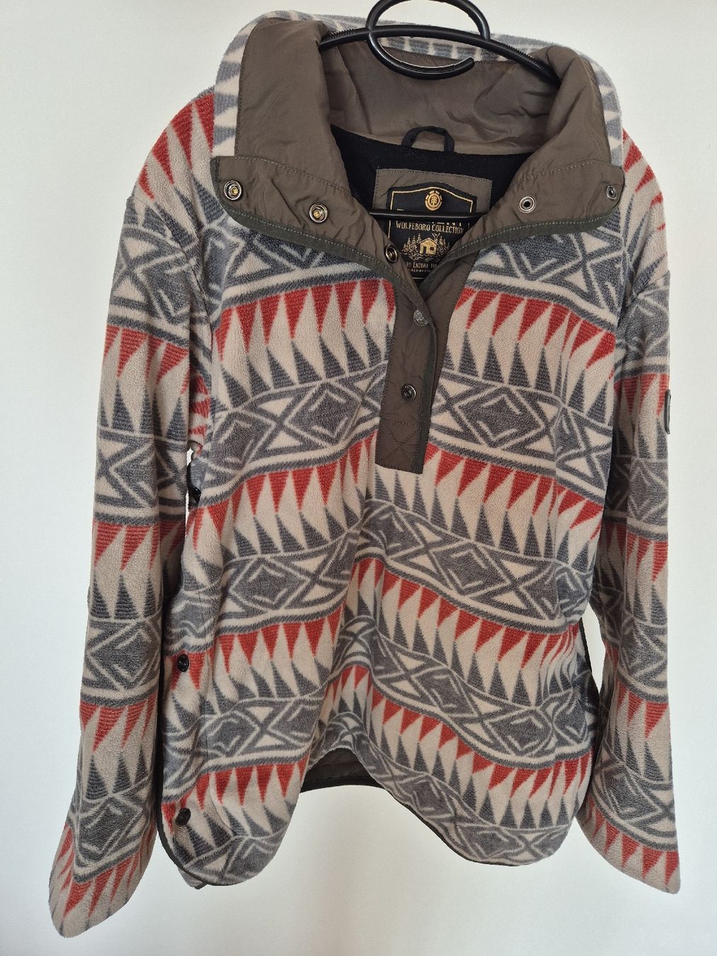 Element Pullover & Sweatshirts: Element Fleecepullover – Gebraucht aus Escholzmatt von Commessa